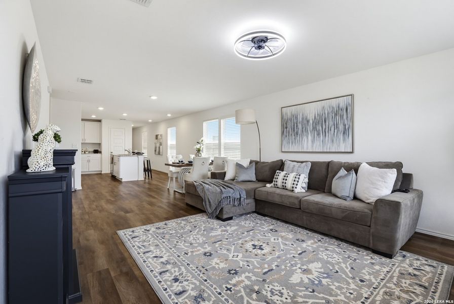 Furnished interior view inside a new home in Cinco Lakes, San Antonio (Image 12).