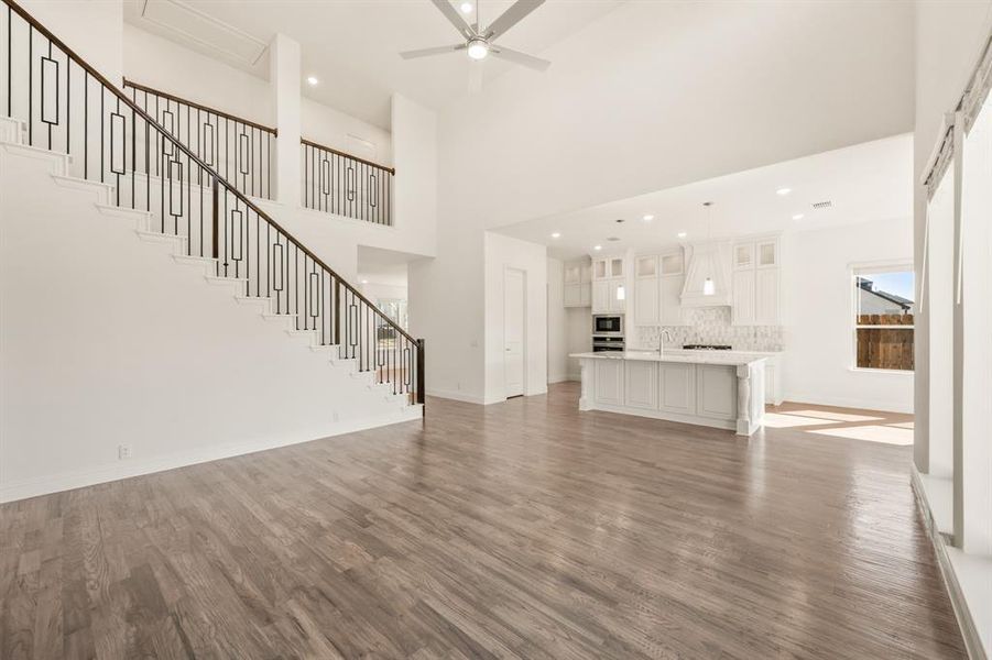 Spacious, unfurnished interior of a new home in Wildflower Ranch 60-65, Fort Worth (Image 23). Spacious, unfurnished interior of a new home in Wildflower Ranch 60-65, Fort Worth (Image 23).