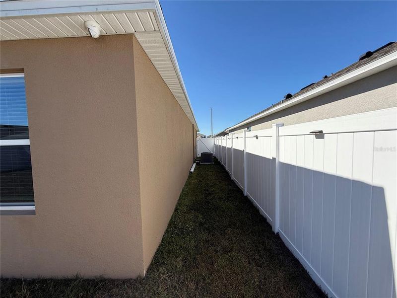 Exterior details and patio area of a home in Cypress Park Estates, Haines City (Image 2).