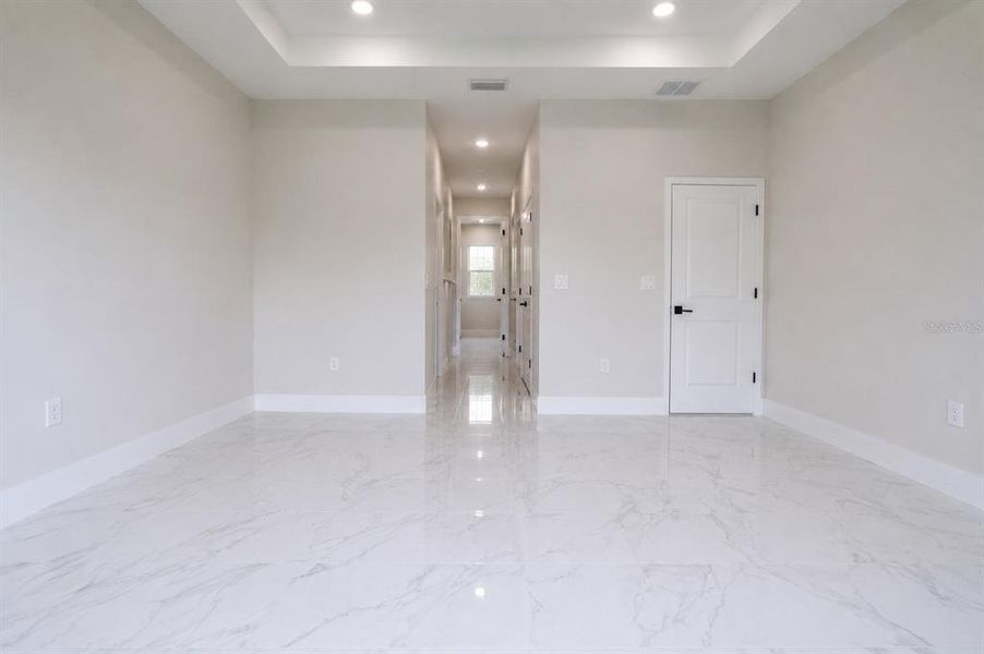 Spacious, unfurnished interior of a new home in Ocala Waterway / Kingsland Country Estates, Ocala (Image 21). Spacious, unfurnished interior of a new home in Ocala Waterway / Kingsland Country Estates, Ocala (Image 21).