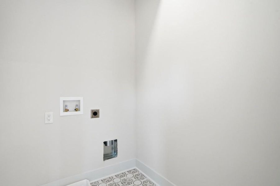 Spacious, unfurnished interior of a new home in , Decatur (Image 27).