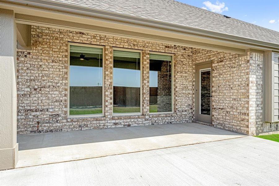 Front exterior of a new home in Sunset Ridge, Alvarado, TX, highlighting curb appeal (Image 26). Front exterior of a new home in Sunset Ridge, Alvarado, TX, highlighting curb appeal (Image 26).