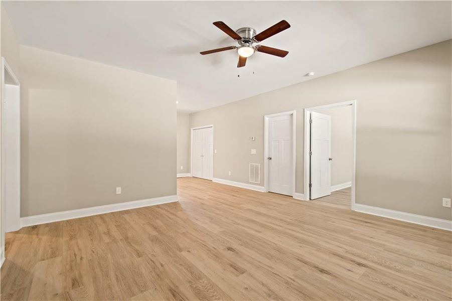 Spacious, unfurnished interior of a new home in , Dawsonville (Image 10).