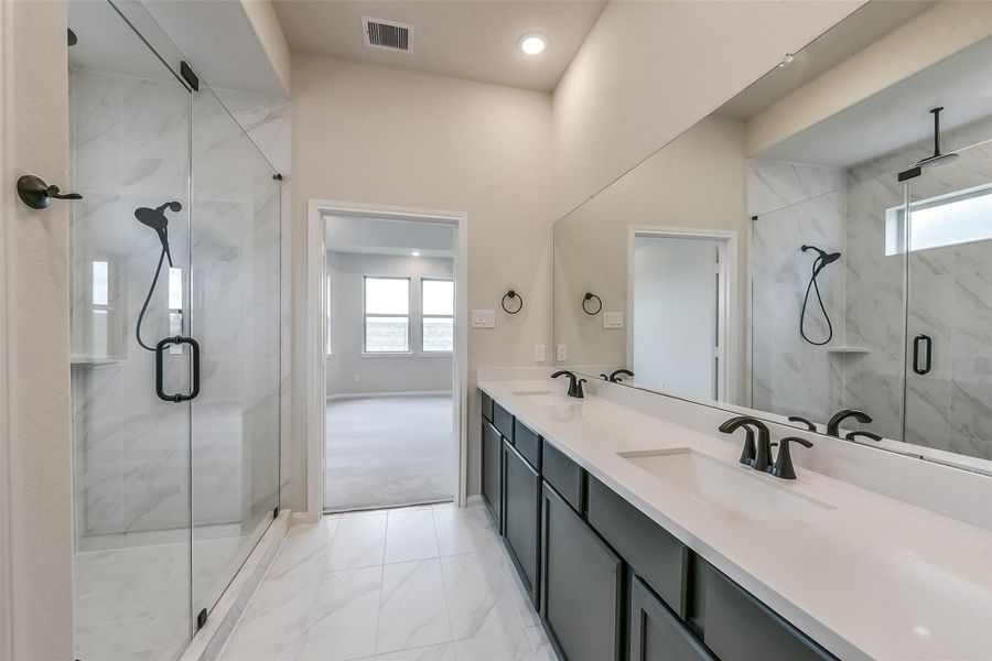 Furnished interior view inside a new home in River Ranch Meadows, Dayton (Image 13).