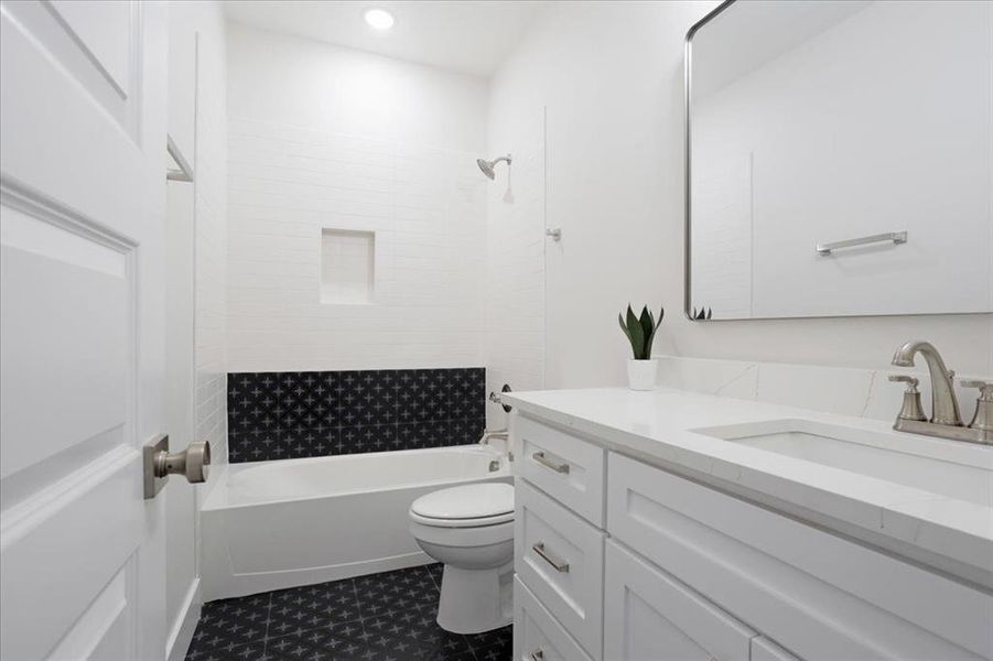 Furnished interior view inside a new home in , Sherman (Image 7).