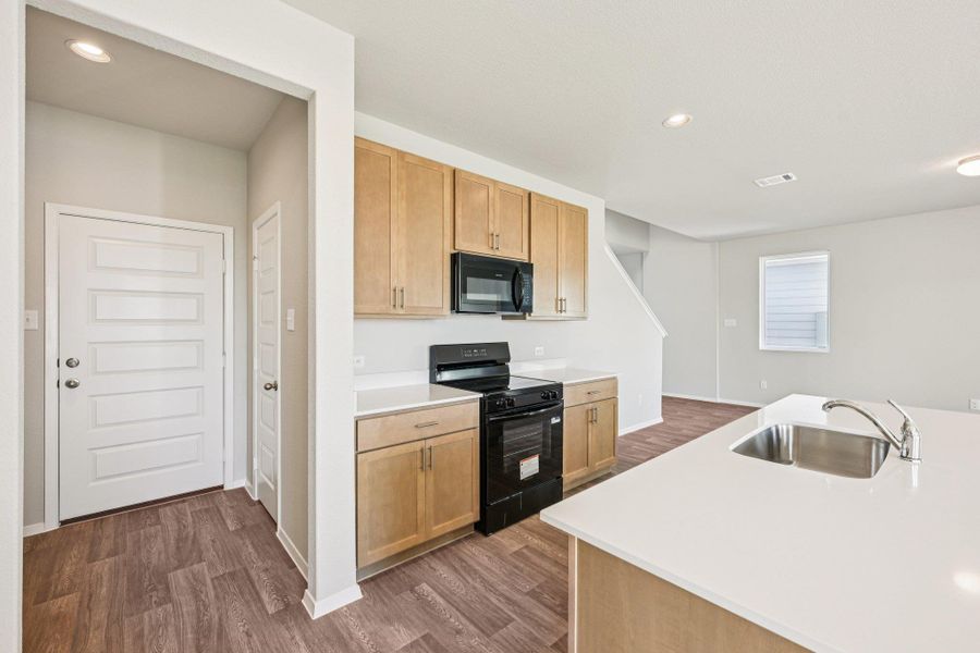 Furnished interior view inside a new home in Cascade, Liberty Hill (Image 11).