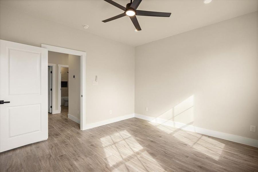 Spacious, unfurnished interior of a new home in , Granbury (Image 13). Spacious, unfurnished interior of a new home in , Granbury (Image 13).