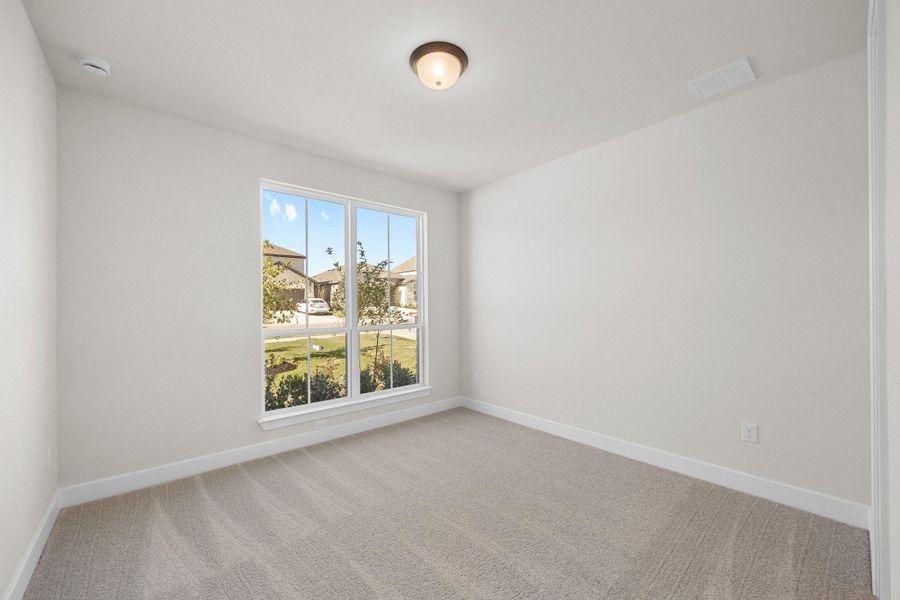 Spacious, unfurnished interior of a new home in Nolina, Georgetown (Image 19).