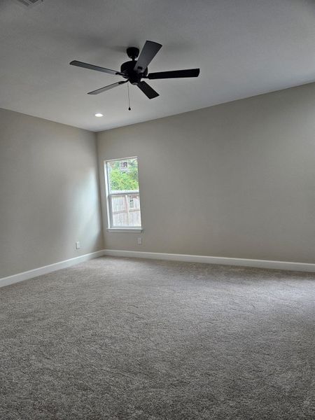 Spacious, unfurnished interior of a new home in , Humble (Image 10).
