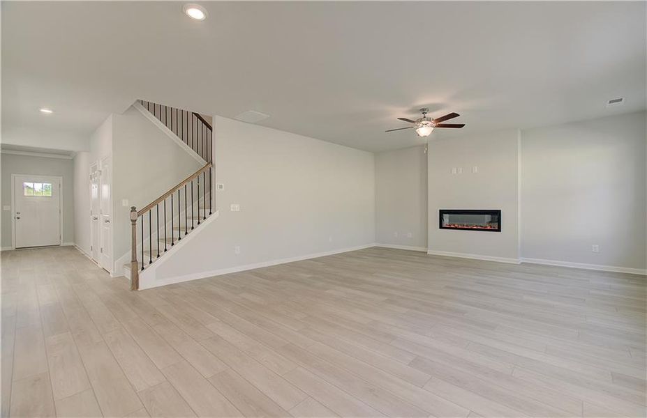 Spacious, unfurnished interior of a new home in Bowers Farm, McDonough (Image 24).
