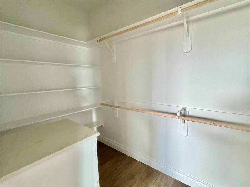 Spacious, unfurnished interior of a new home in , Cleveland (Image 12).