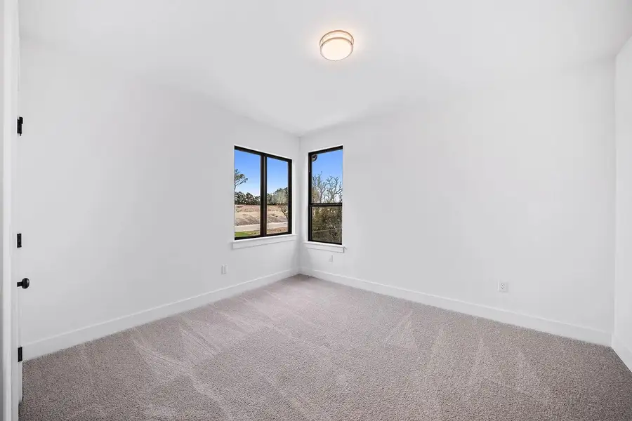 Lynmar II C bedroom 2