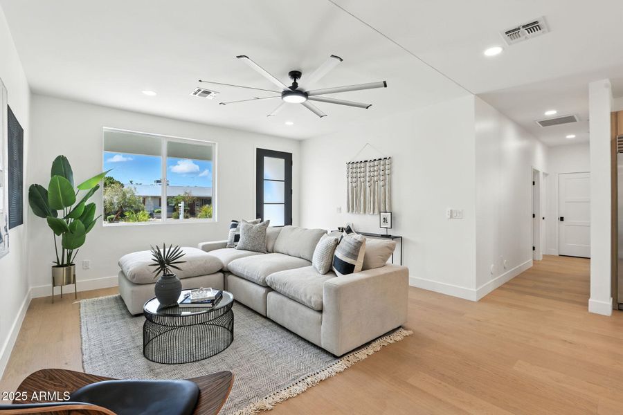 5-web-or-mls-6736 E 1st Ave Scottsdale, 5-web-or-mls-6736 E 1st Ave Scottsdale,