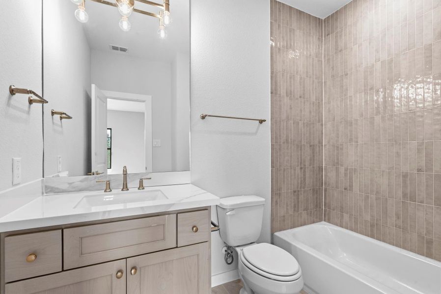 Furnished interior view inside a new home in COLTON - Fedrick Harris, Montgomery (Image 5).