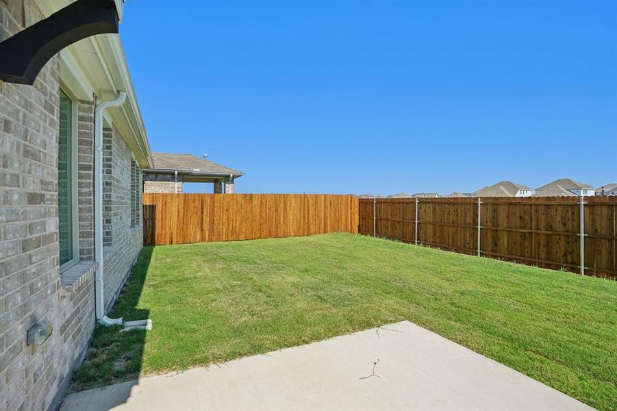 Exterior details and patio area of a home in Stonehaven, Seagoville (Image 22). Exterior details and patio area of a home in Stonehaven, Seagoville (Image 22).