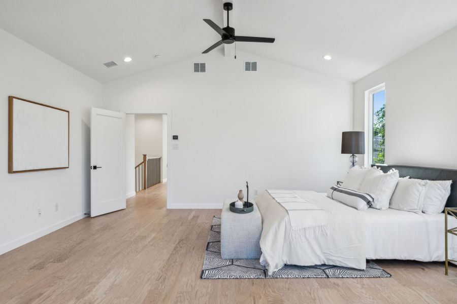 Furnished interior view inside a new home in , Dallas (Image 25).