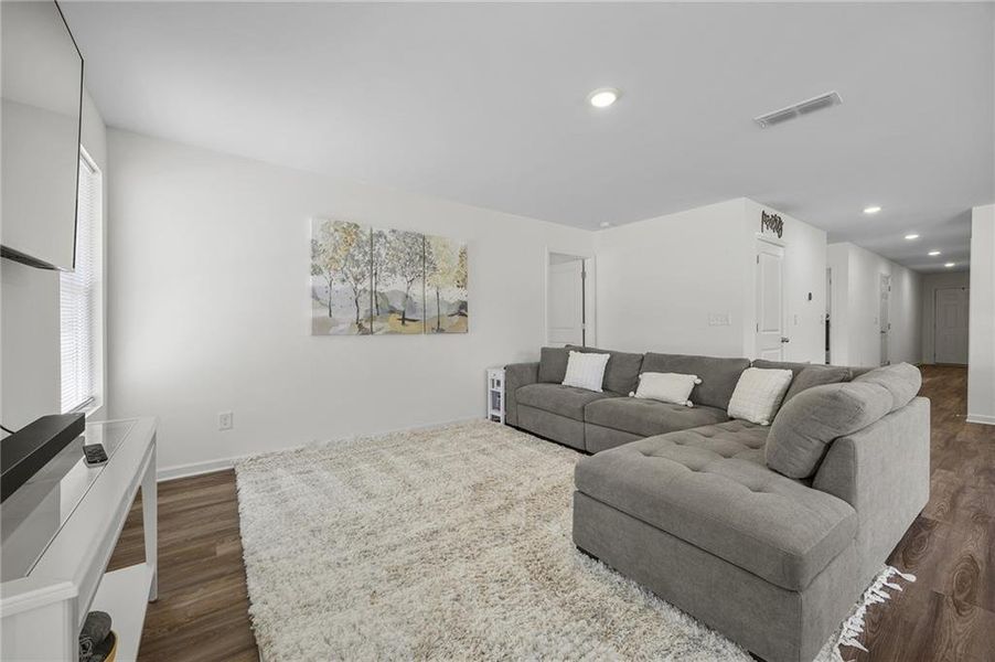 Furnished interior view inside a new home in , Lizella (Image 22).