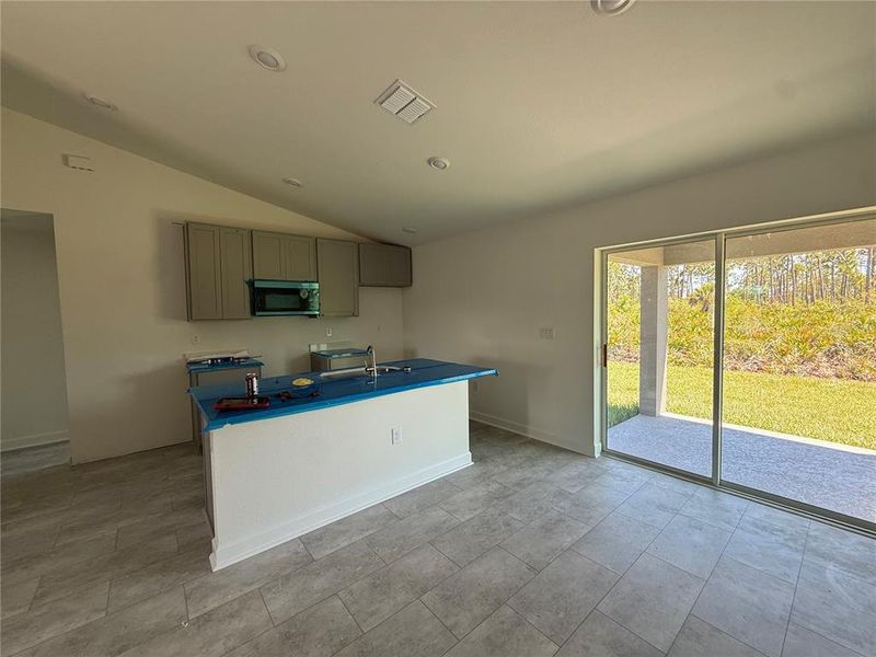 Image 7 of a home in .
