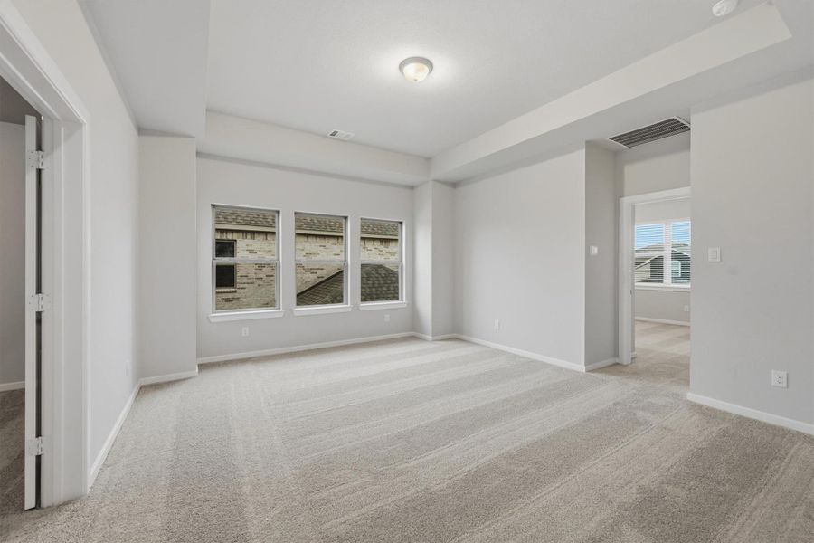 Spacious, unfurnished interior of a new home in Canterra Creek  60', Iowa Colony (Image 46).