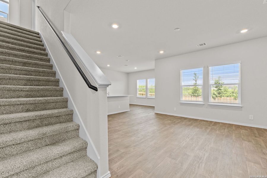 Spacious, unfurnished interior of a new home in Redbird Ranch, San Antonio (Image 25). Spacious, unfurnished interior of a new home in Redbird Ranch, San Antonio (Image 25).
