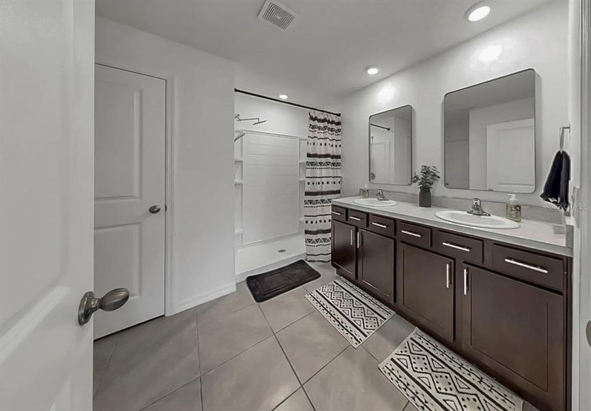 Furnished interior view inside a new home in Berry Bay, Wimauma (Image 6). Furnished interior view inside a new home in Berry Bay, Wimauma (Image 6).