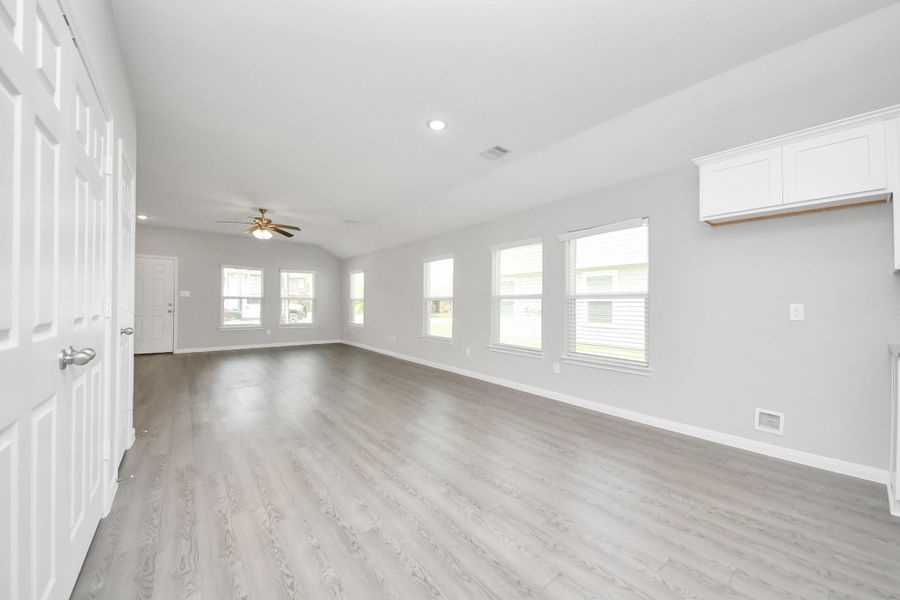 Image 30 of a home in .