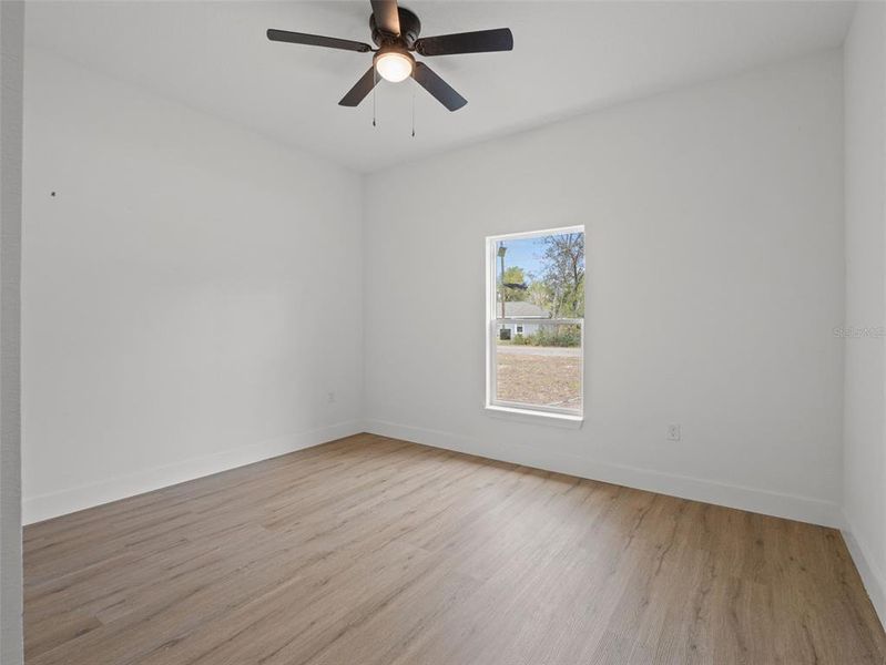 Spacious, unfurnished interior of a new home in , Ocklawaha (Image 14).