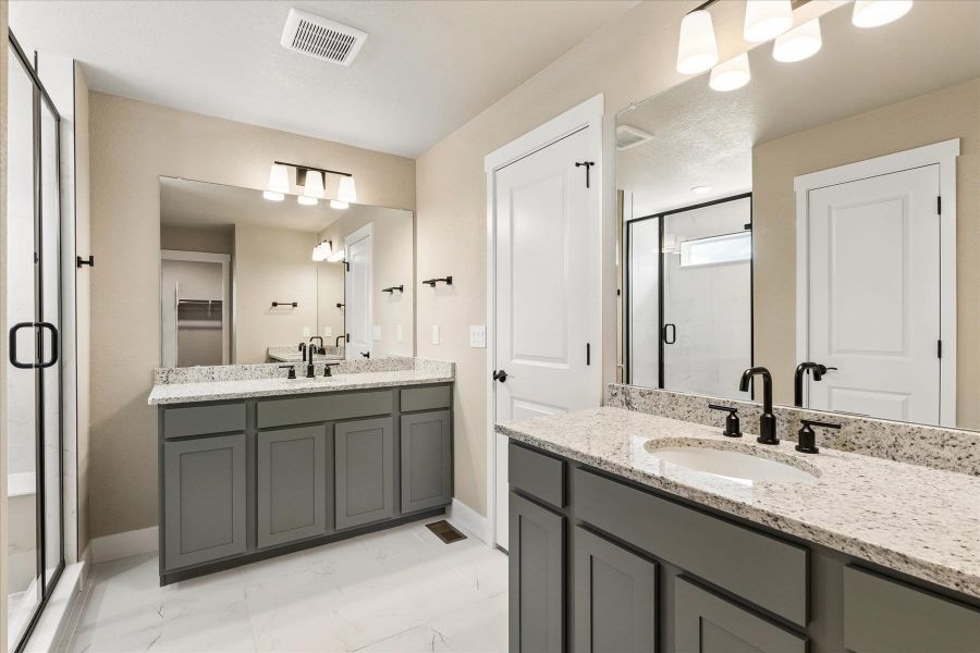 Furnished interior view inside a new home in Aspen Meadows, Colorado Springs (Image 11).
