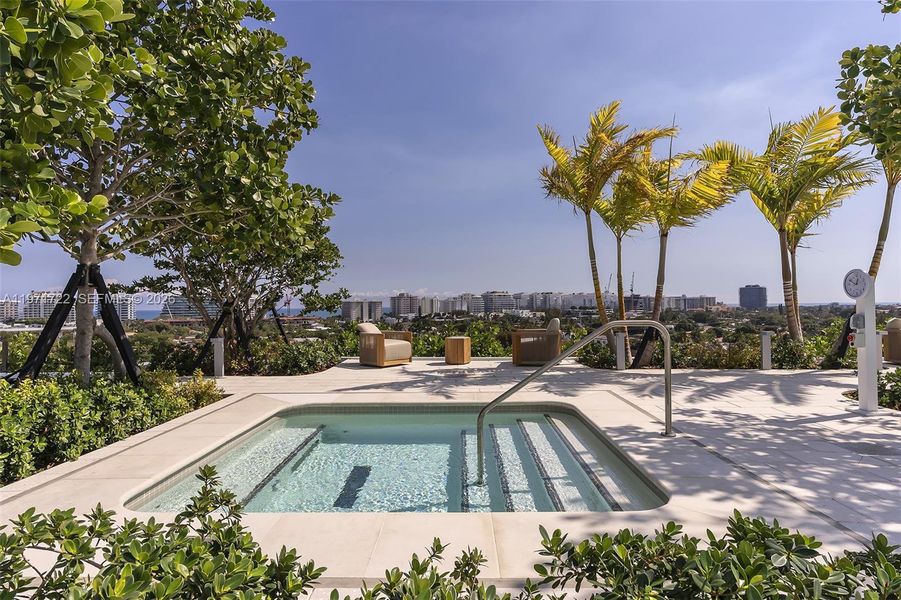 Community amenities in , Bay Harbor Islands (Image 28).