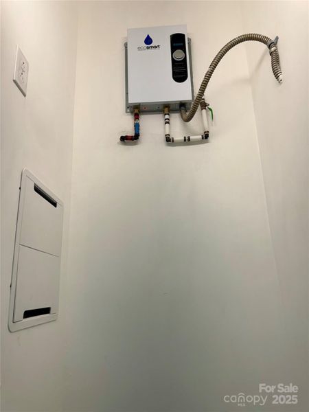 WATER HEATHER TANKLESS