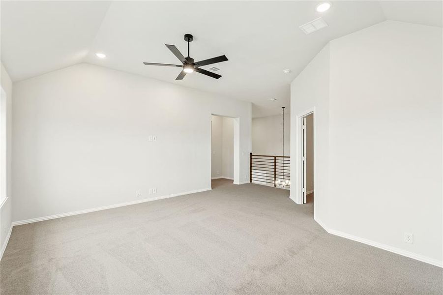 Spacious, unfurnished interior of a new home in Sutton Fields, Celina (Image 35).