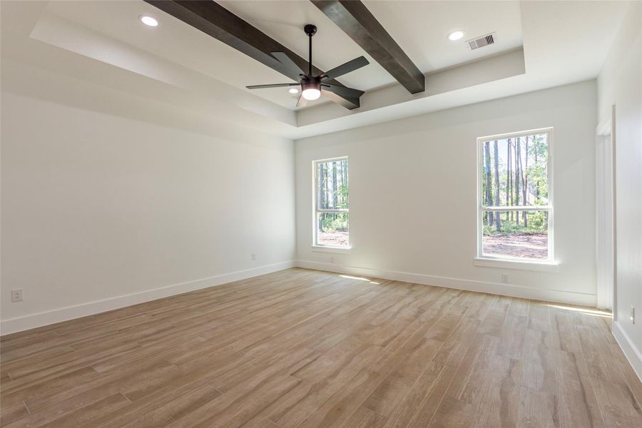 Spacious, unfurnished interior of a new home in , Dayton (Image 30).