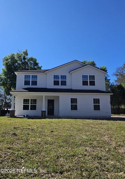 Exterior details and patio area of a home in , Orange Park (Image 17).