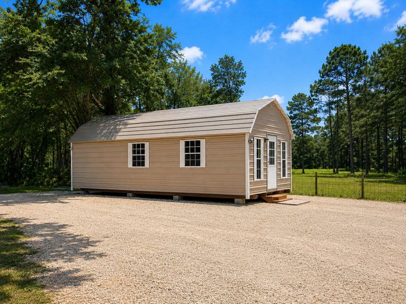 1Bed& 1Bath Metal Building. With utilities. 1Bed& 1Bath Metal Building. With utilities.