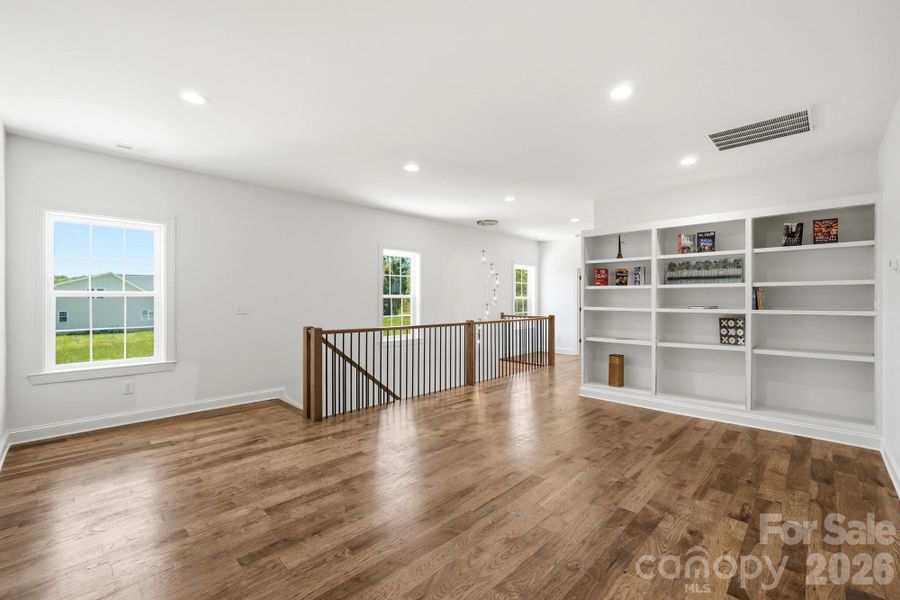 Spacious, unfurnished interior of a new home in , Monroe (Image 45).