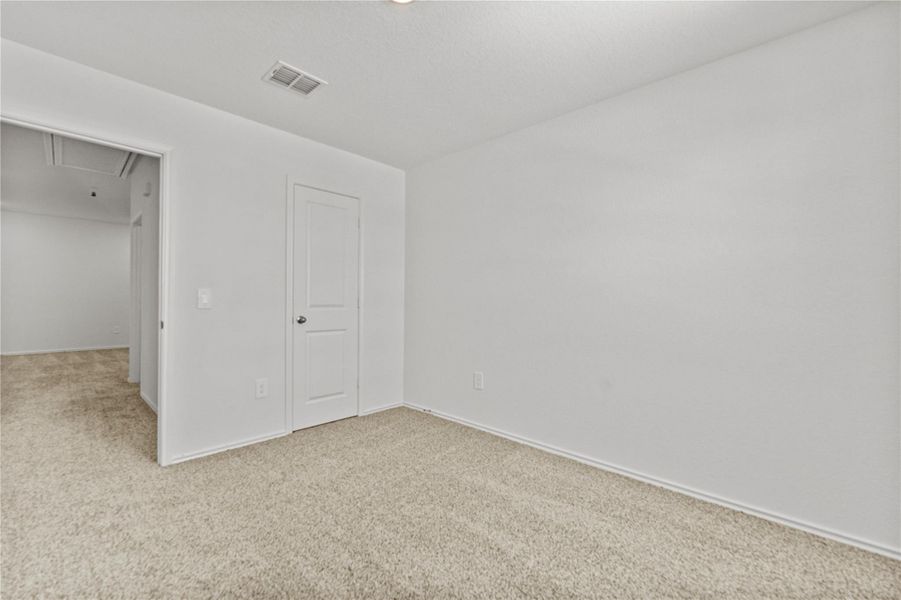 Spacious, unfurnished interior of a new home in Palomino, Manor (Image 19).