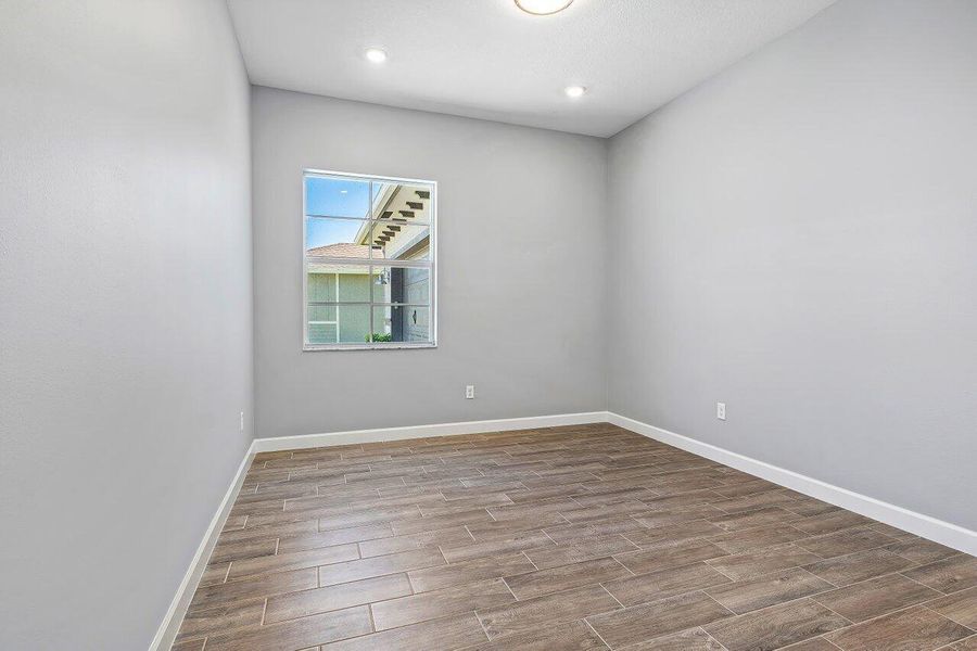 Spacious, unfurnished interior of a new home in , Loxahatchee (Image 40).