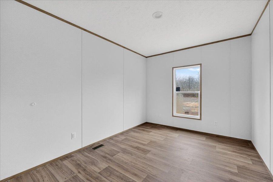 Spacious, unfurnished interior of a new home in , Pineville (Image 12).