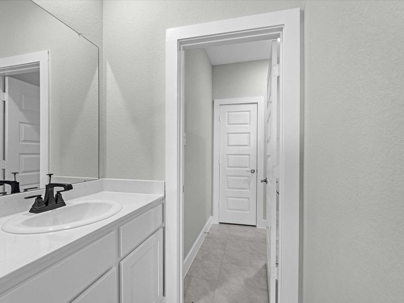 Furnished interior view inside a new home in Cross Creek Ranch 60′, Fulshear (Image 34).