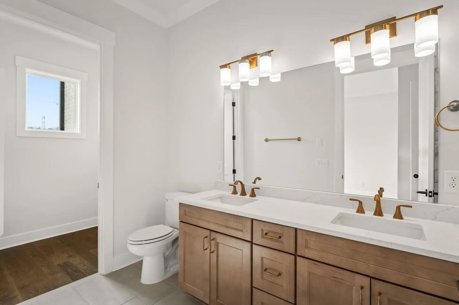 The Neilson A Primary Suite Bathroom