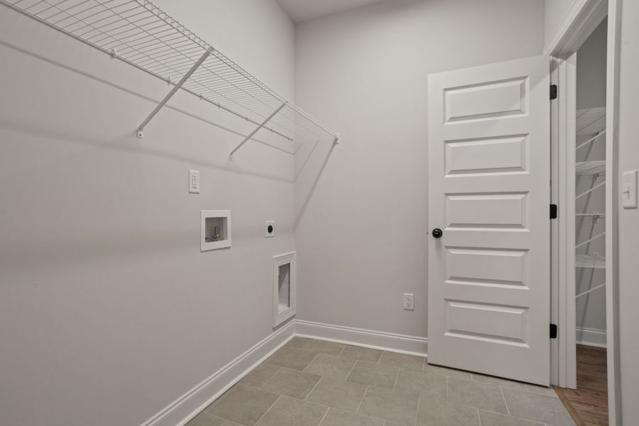 Spacious, unfurnished interior of a new home in Cherokee Knoll, Williamston (Image 22).