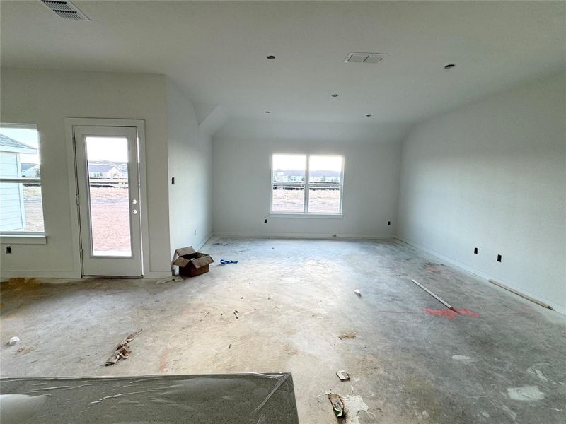 Unfurnished room with baseboards