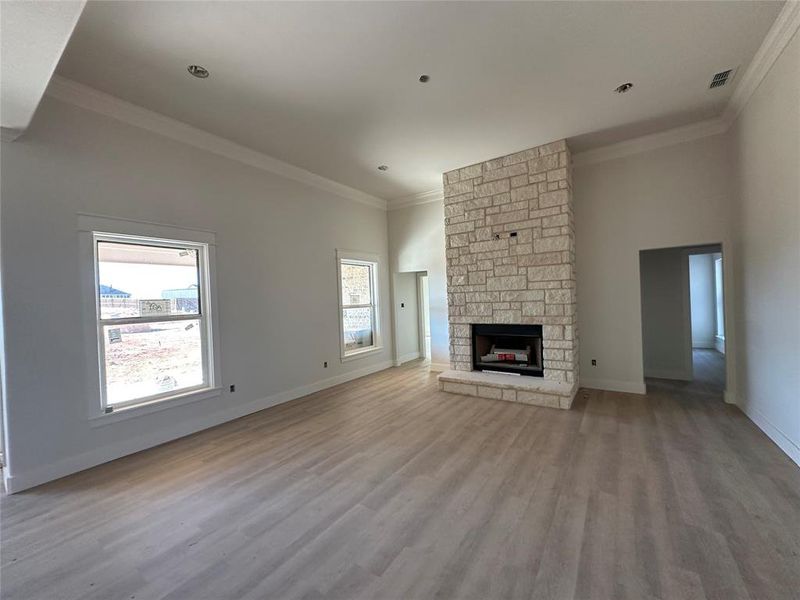 Spacious, unfurnished interior of a new home in , Abilene (Image 7).
