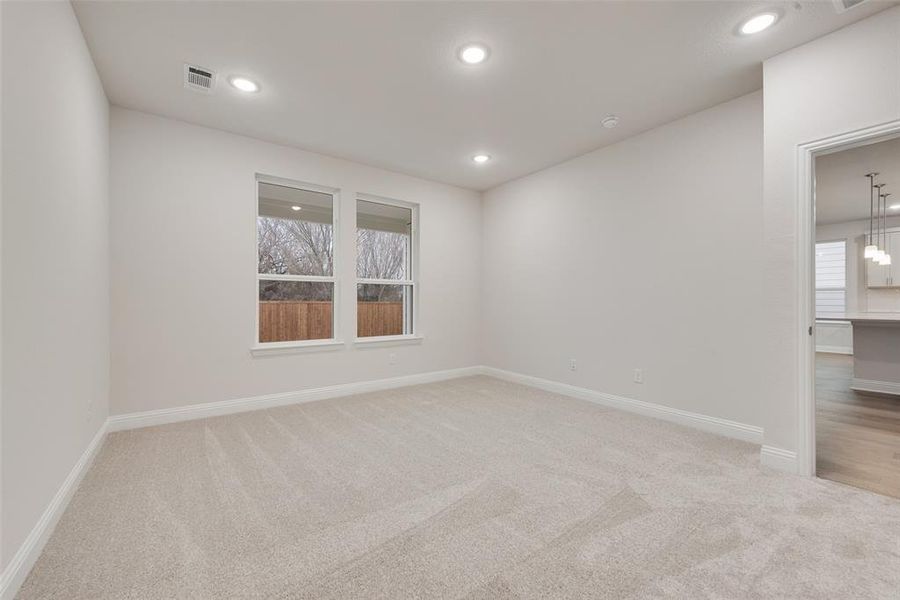 Spacious, unfurnished interior of a new home in Creekside of Crowley, Crowley (Image 19).