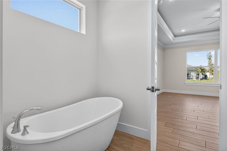 Furnished interior view inside a new home in Cape Coral, Cape Coral (Image 34).