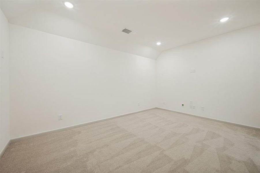Spacious, unfurnished interior of a new home in , McKinney (Image 22).