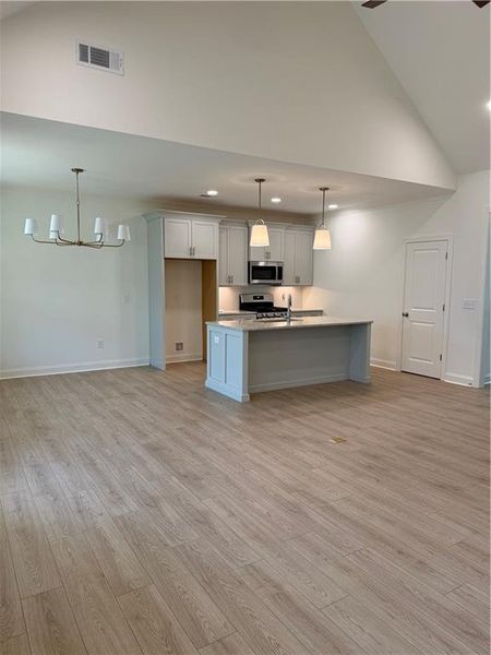 Spacious, unfurnished interior of a new home in , Carrollton (Image 7).