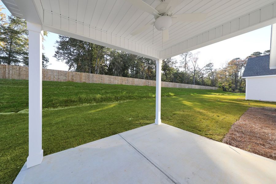 Exterior details and patio area of a home in Jordan Grove, Conway (Image 3).