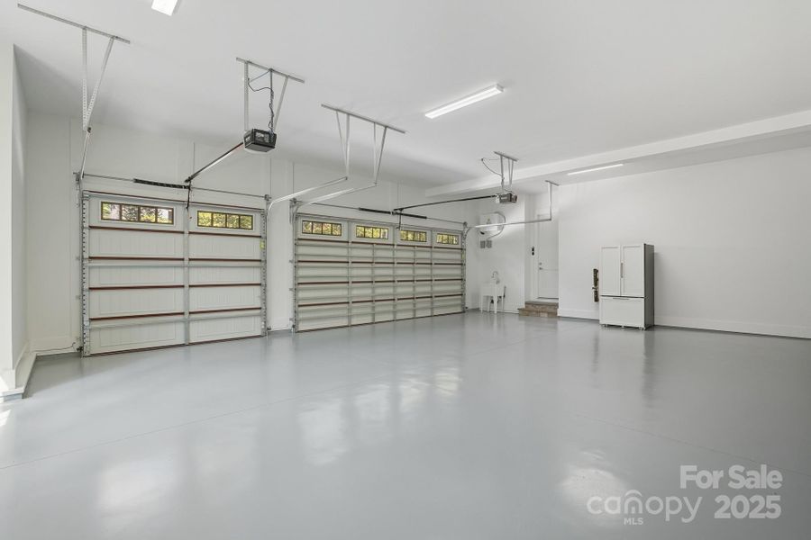 Image 39 of a home in .