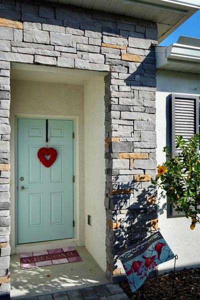 Exterior details and patio area of a home in , Port Charlotte (Image 34).